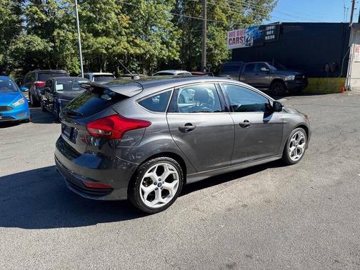 2017 Ford Focus ST 