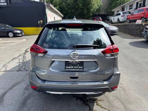 2020 Nissan Rogue S