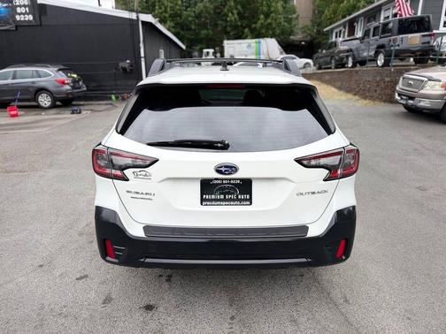 Crystal White Pearl 2020 Subaru Outback Base