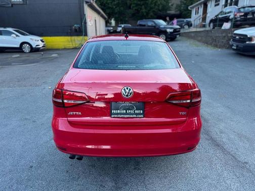2015 Volkswagen Jetta 2.0L TDI S