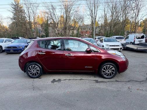 2016 Nissan Leaf S