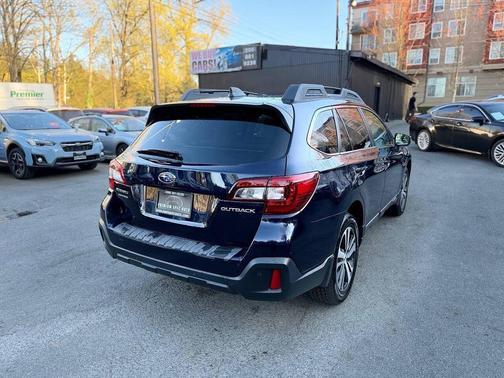 Dark Blue Pearl 2018 Subaru Outback 2.5i Limited