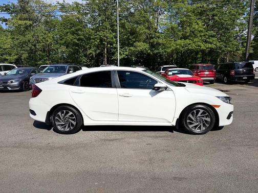 White 2018 Honda Civic EX