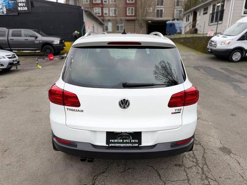 2017 Volkswagen Tiguan 2.0T Wolfsburg Edition