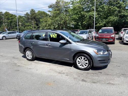 2016 Volkswagen Golf SportWagen TSI S 4-Door