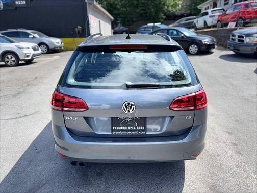 2016 Volkswagen Golf SportWagen TSI S 4-Door