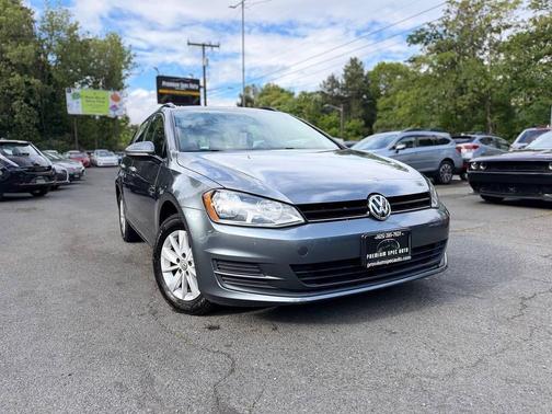 Platinum Gray Metallic 2016 Volkswagen Golf SportWagen TSI S 4-Door