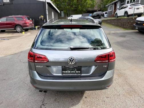 Platinum Gray Metallic 2016 Volkswagen Golf SportWagen TSI S 4-Door