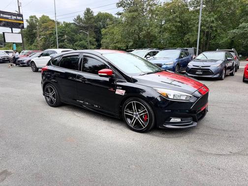 Shadow Black 2016 Ford Focus ST