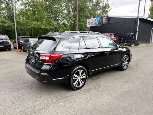 Crystal Black Silica 2018 Subaru Outback 2.5i Limited