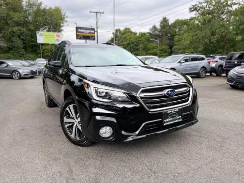 Crystal Black Silica 2018 Subaru Outback 2.5i Limited