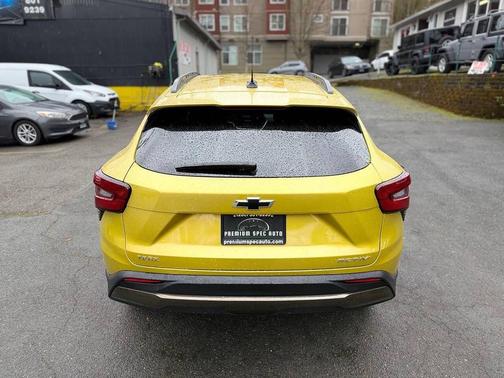 Nitro Yellow Metallic 2025 Chevrolet Trax FWD ACTIV