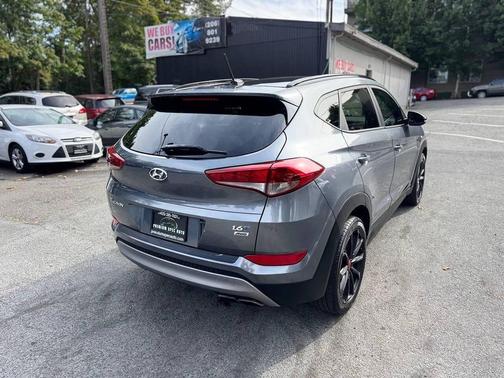 2017 Hyundai TUCSON Night
