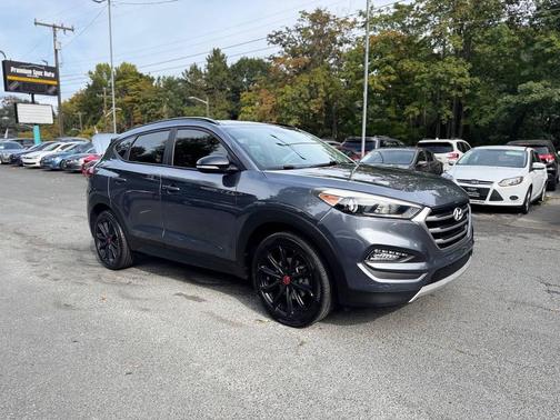 2017 Hyundai TUCSON Night