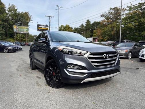 2017 Hyundai TUCSON Night