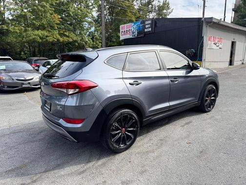 2017 Hyundai TUCSON Night