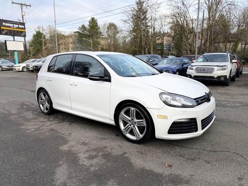 2012 Volkswagen Golf R 4-Door w/DCC & Navigation