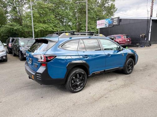 Geyser Blue 2024 Subaru Outback Wilderness