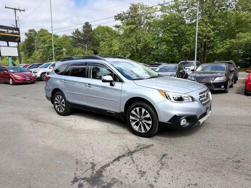 Ice Silver Metallic 2017 Subaru Outback 2.5i Limited