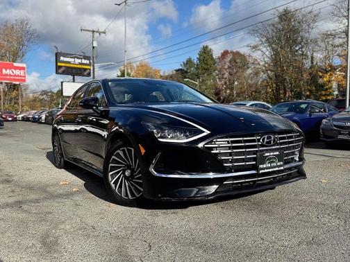 2023 Hyundai SONATA Hybrid SE