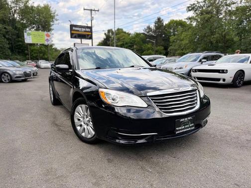 Black Clearcoat 2014 Chrysler 200 LX