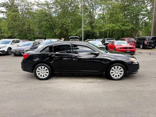 Black Clearcoat 2014 Chrysler 200 LX