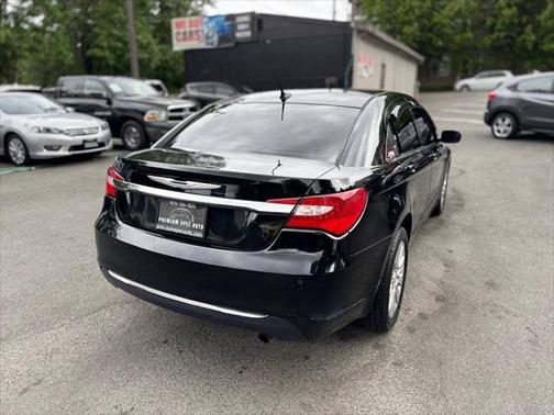 2014 Chrysler 200 LX