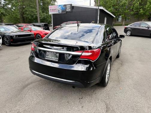 Black Clearcoat 2014 Chrysler 200 LX