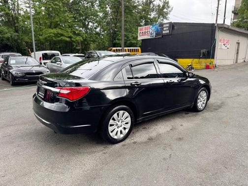 2014 Chrysler 200 LX