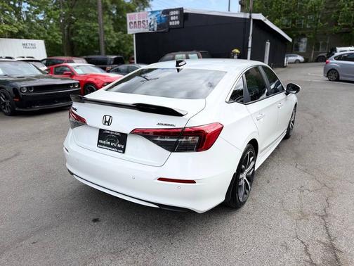 Platinum White Pearl 2024 Honda Civic Touring