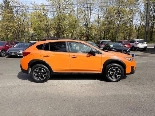 Sunshine Orange 2019 Subaru Crosstrek 2.0i