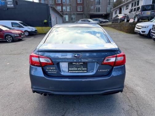 2018 Subaru Legacy Base