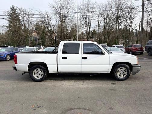 2005 Chevrolet Silverado 1500 LS Crew Cab