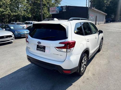 2020 Subaru Forester Premium