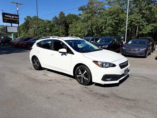 Crystal White Pearl 2021 Subaru Impreza Premium