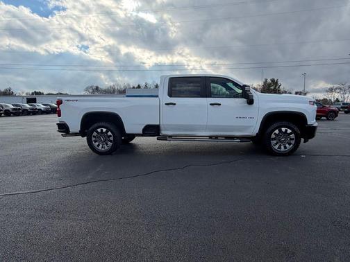 2022 Chevrolet Silverado 2500 Custom