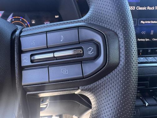 2025 Chevrolet Colorado WT