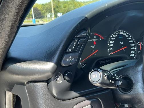 2004 Chevrolet Corvette Base
