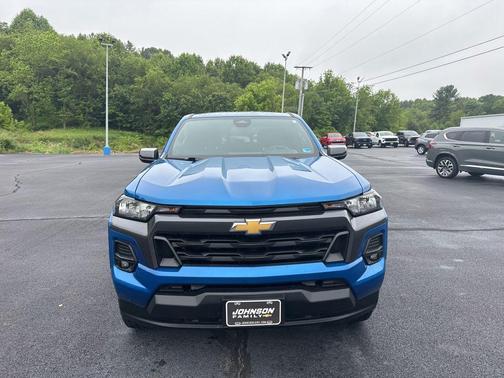 Glacier Blue Metallic 2024 Chevrolet Colorado LT