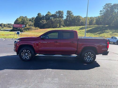 Radiant Red Tintcoat 2023 Chevrolet Colorado Z71