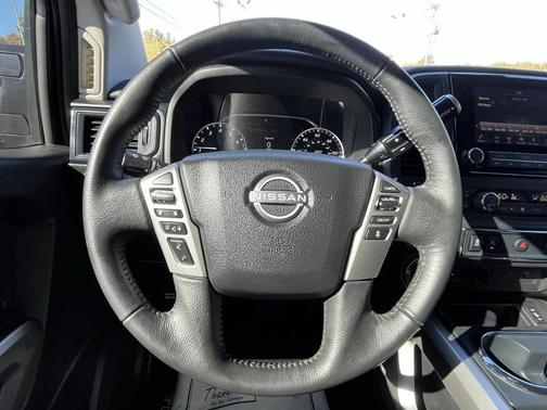 2023 Nissan Titan XD SV