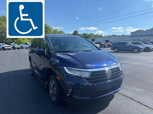 Silver 2022 Honda Odyssey Touring