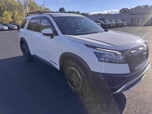 2024 Nissan Pathfinder Rock Creek 4WD