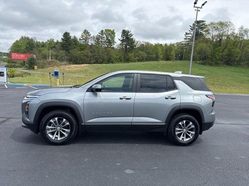 Gray 2026 Chevrolet Equinox 1LT