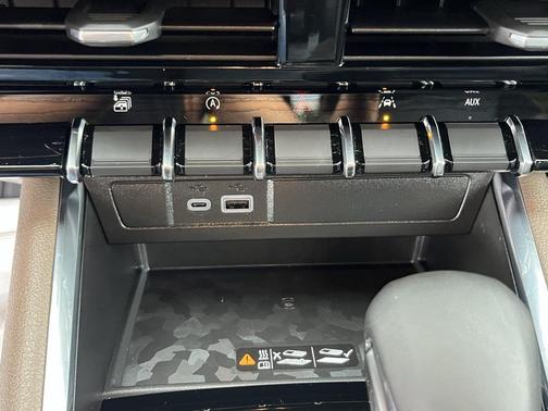 2023 GMC Canyon Denali