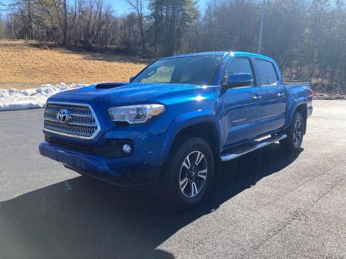2017 Toyota Tacoma TRD Sport