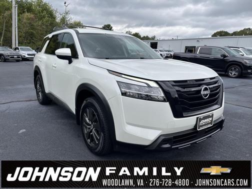 2022 Nissan Pathfinder SV 4WD