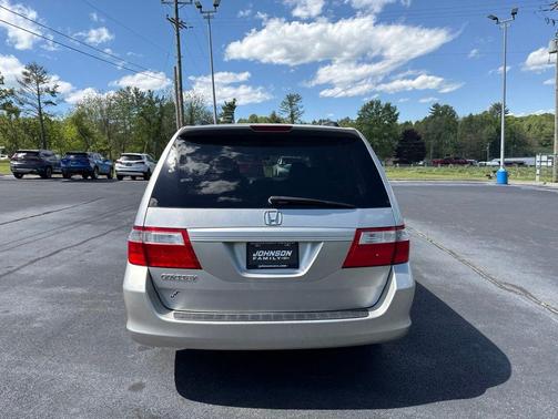 Silver Pearl Metallic 2007 Honda Odyssey EX