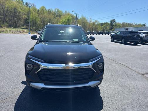 Black 2026 Chevrolet Trailblazer LT