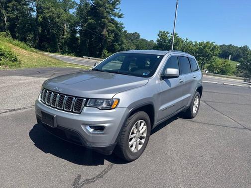 Billet Silver Metallic Clearcoat 2021 Jeep Grand Cherokee Laredo